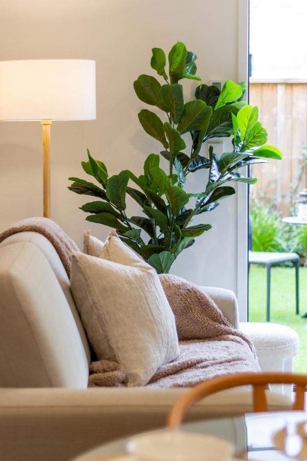 Gorgeous Getaway On Gloucester St- 1 Bed 1 Bath Christchurch Exterior foto